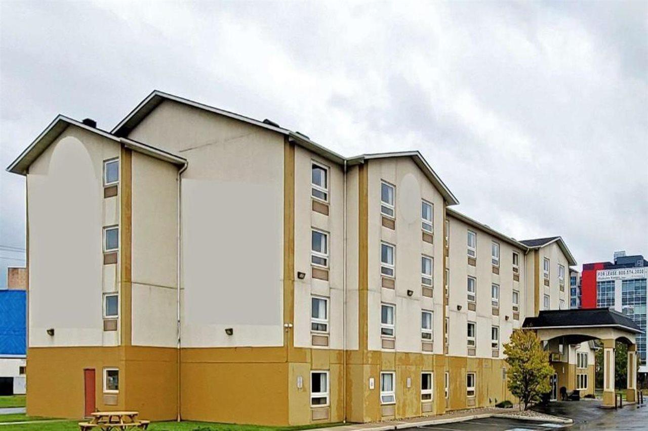 Quality Inn & Suites Grimsby Exterior foto