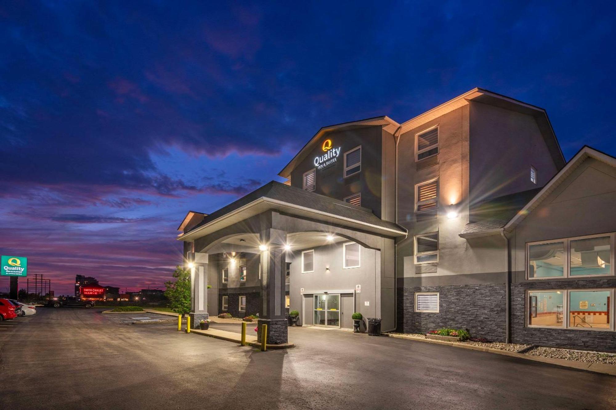 Quality Inn & Suites Grimsby Exterior foto